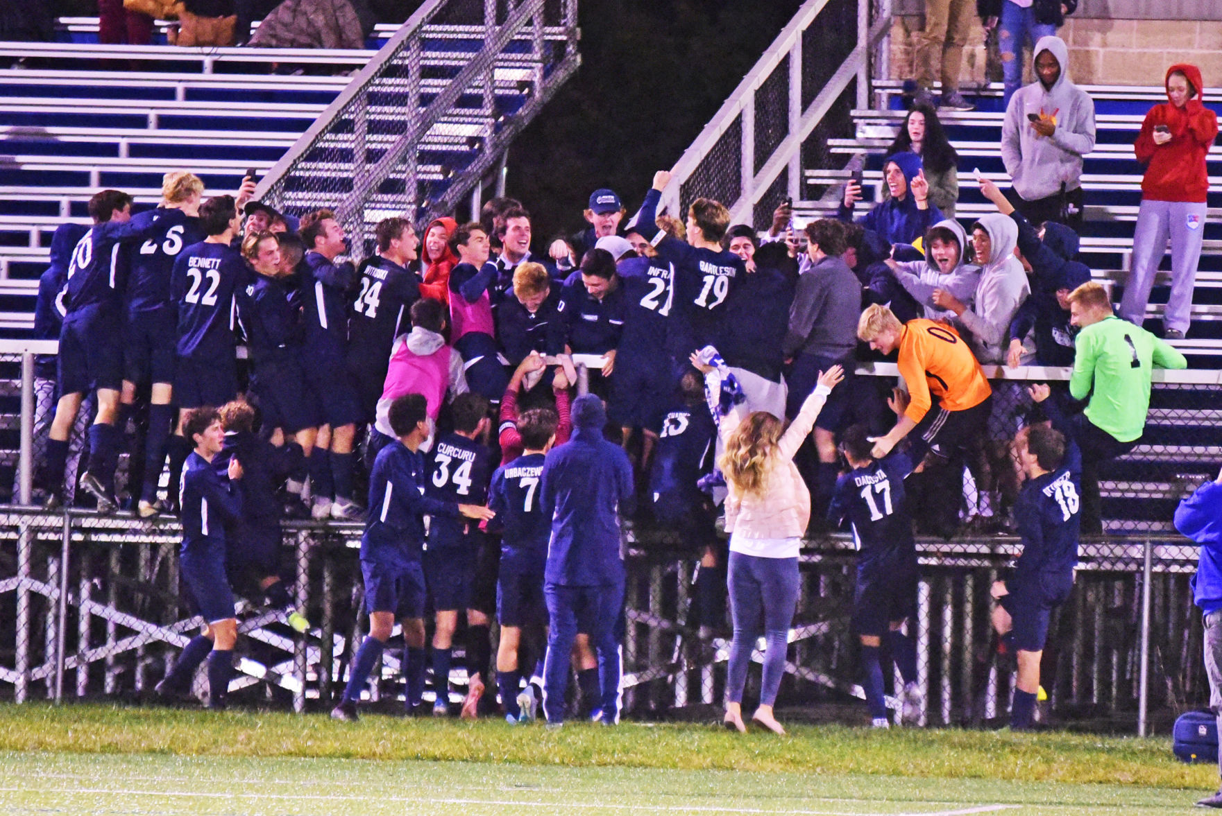 110819_spt_prepsoccer 10
